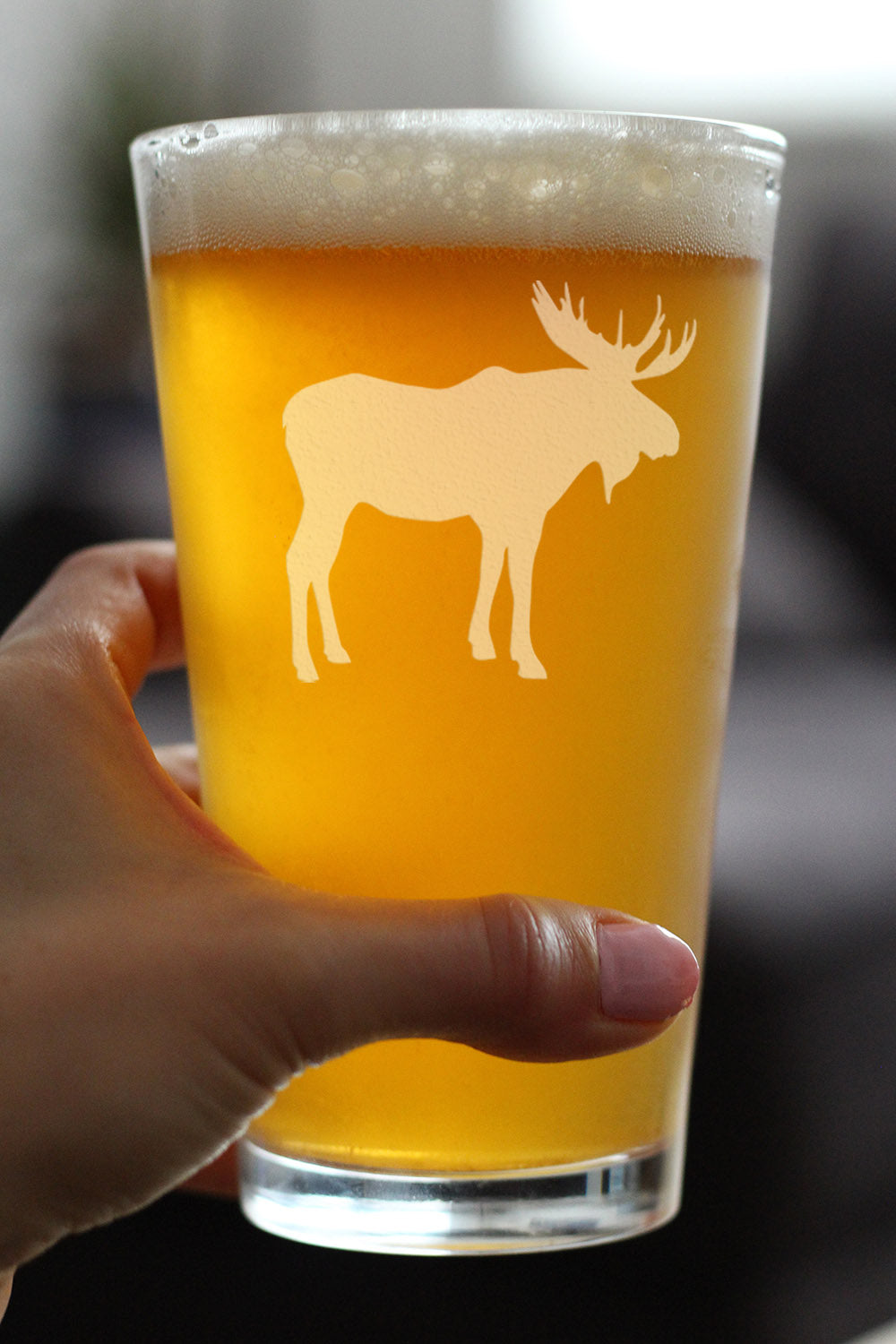 Moose - 16 oz Pint Glass for Beer - Cabin Themed Gifts or Rustic Decor for Men and Women - Fun Drinking or Party Glasses