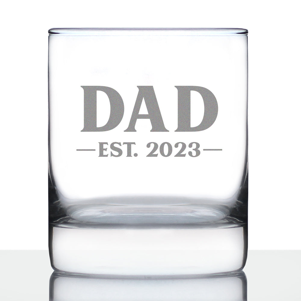 Dad Est. 2023 - Bold - 10 Ounce Rocks Glass