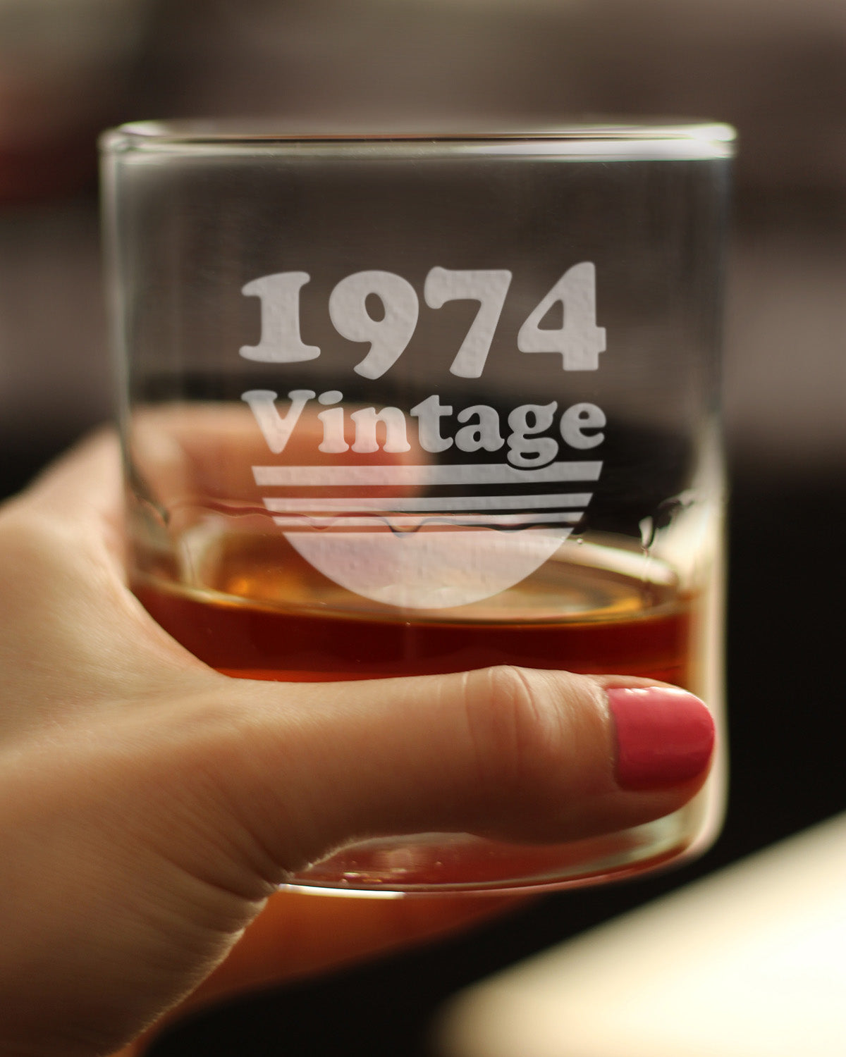 Vintage 1974 - Fun 50th Birthday Whiskey Rocks Glass Gifts for Men &amp; Women Turning 50 - Retro Whisky Drinking Tumbler