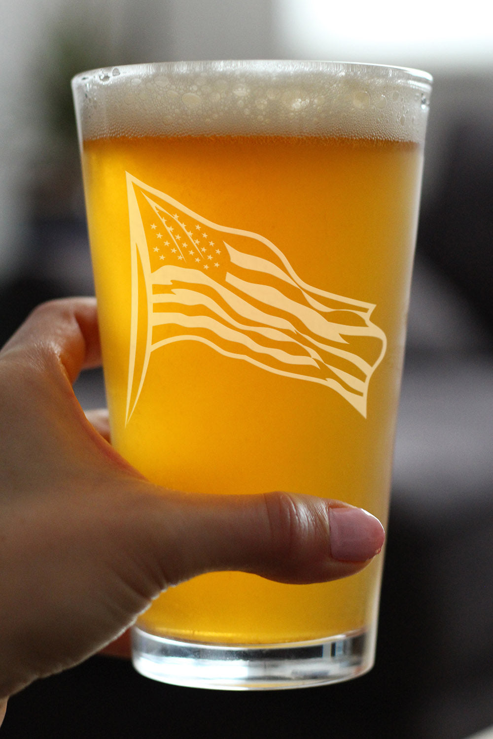 American Flag Pint Glass Gift for Beer Drinking Patriotic Men & Women - 16 oz Glasses