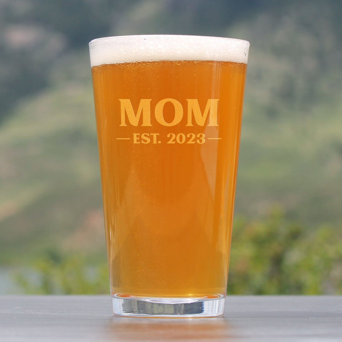 Mom Est. 2023 - Bold - 16 Ounce Pint Glass