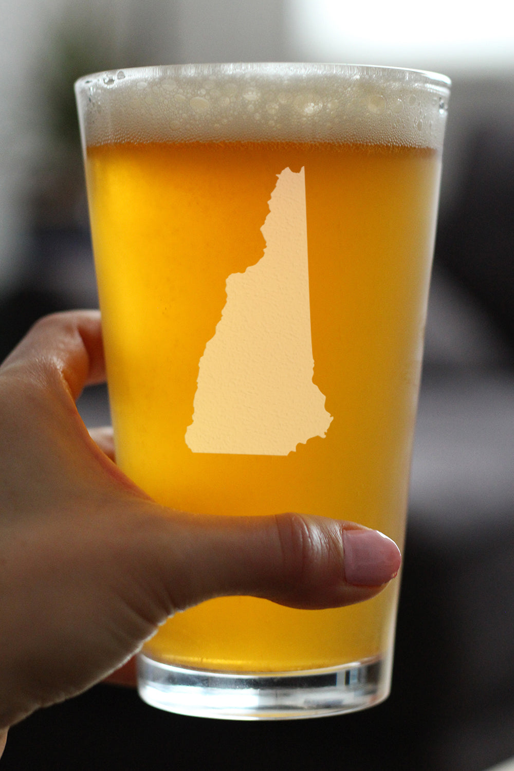 New Hampshire State Outline Pint Glass for Beer - State Themed Drinking Decor and Gifts for New Hampshirite Women & Men - 16 Oz Glasses