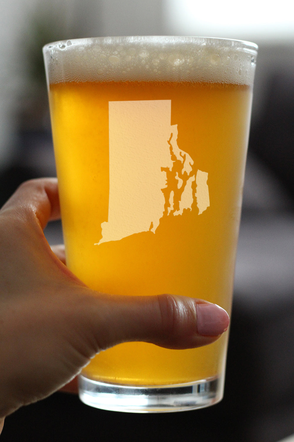 Rhode Island State Outline Pint Glass for Beer - State Themed Drinking Decor and Gifts for Rhode Islander Women &amp; Men - 16 Oz Glasses