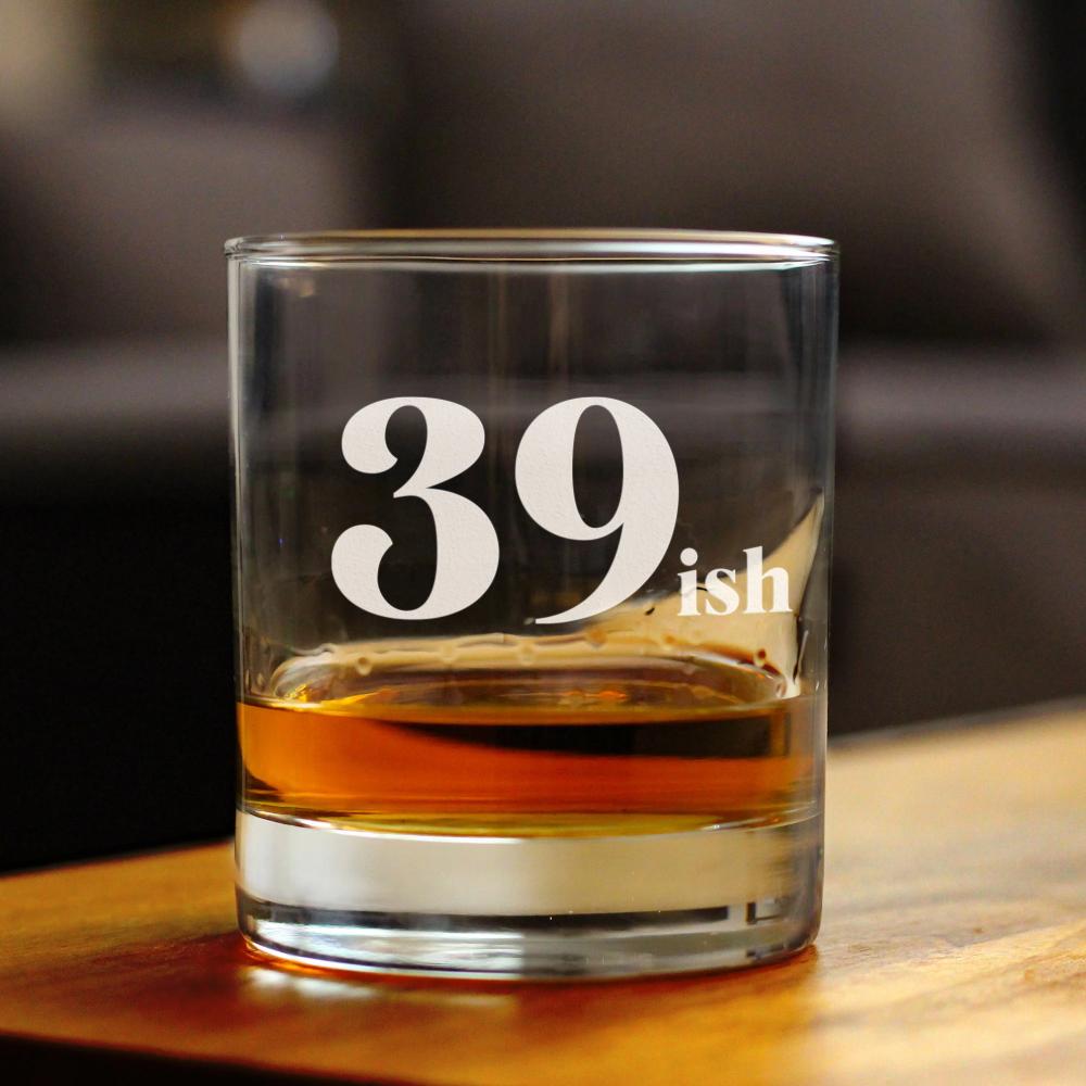 39ish - Funny 40th Birthday Whiskey Rocks Glass Gifts for Men &amp; Women Turning 40 - Fun Whisky Drinking Tumbler