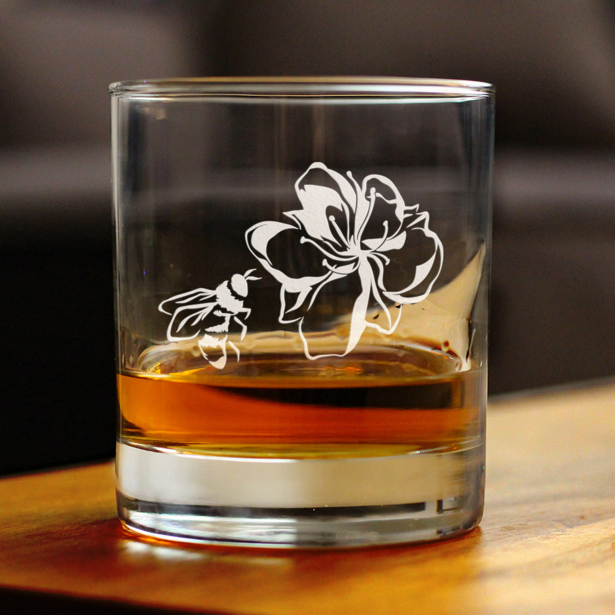 Bee Flower - Whiskey Rocks Glass - Cute Gifts for Bumblebee &amp; Nature Lovers - 10.25 Oz