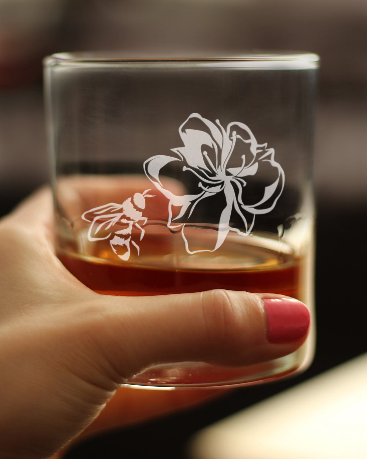 Bee Flower - Whiskey Rocks Glass - Cute Gifts for Bumblebee &amp; Nature Lovers - 10.25 Oz