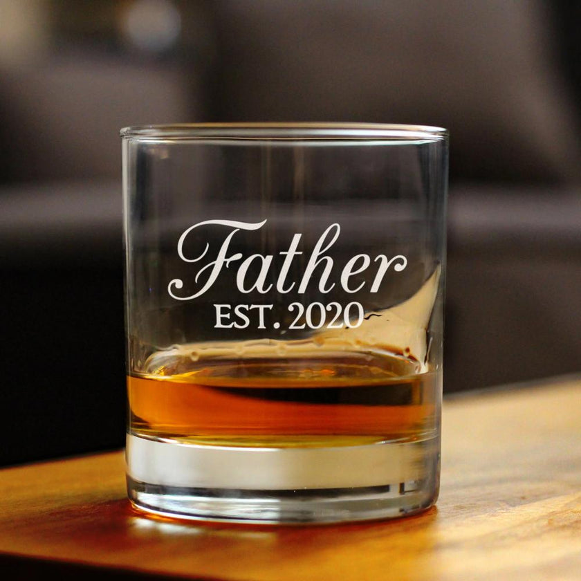 Father Est 2020 - New Dad Whiskey Rocks Glass Gift for First Time Daddy - Decorative Engraved Whisky Drinking Glasses