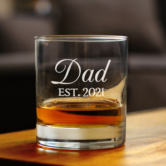 Dad Est 2021 - New Father Whiskey Rocks Glass Gift for First Time Parents - Decorative 10.25 Oz Glasses