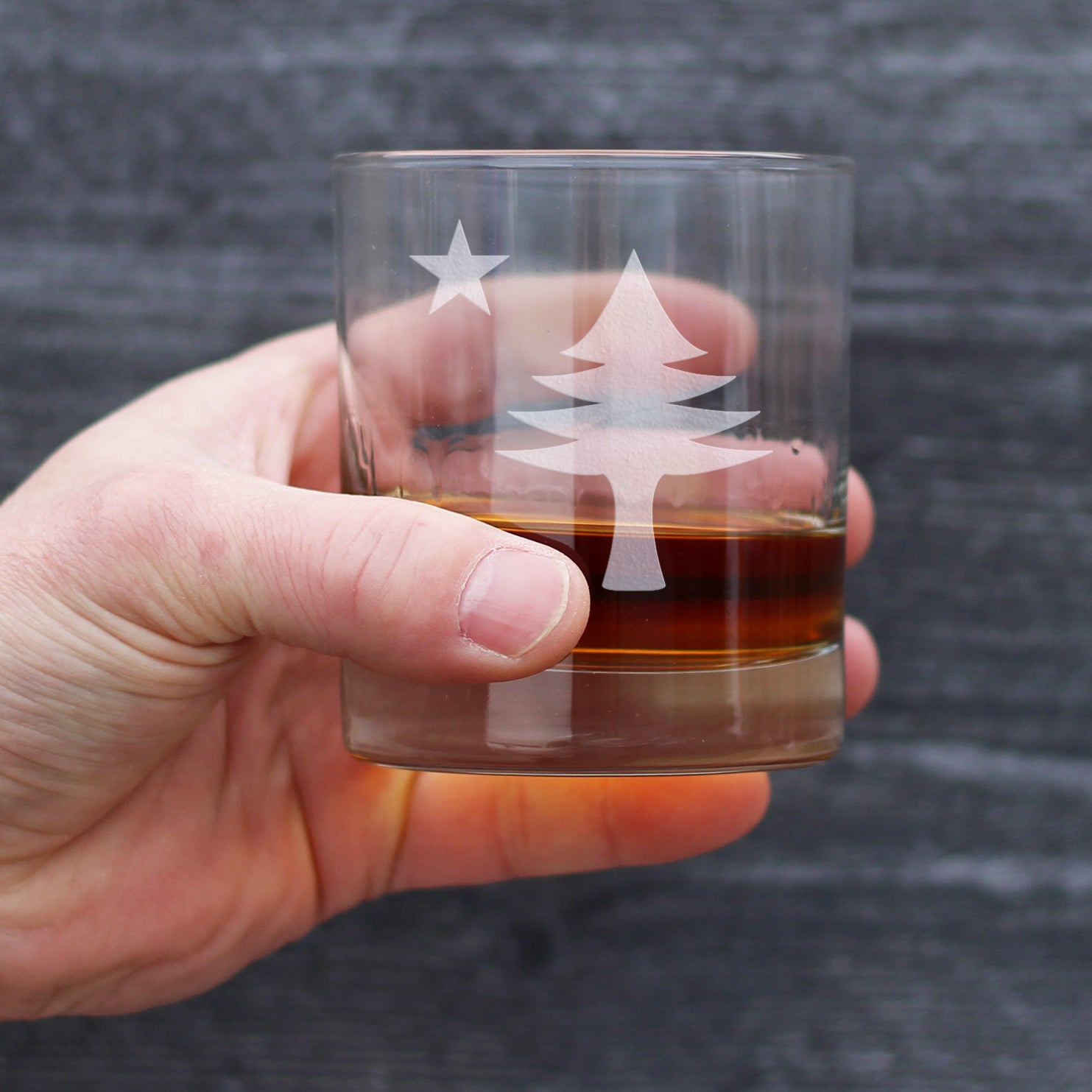 Old Maine Flag Whiskey Rocks Glass - Original 1901 State of Maine Flag Gifts for Women & Men Mainers - 10.25 Oz Whisky Tumbler Glasses