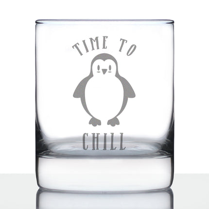 Time to Chill - Funny Cute Penguin Themed Gifts and Decor for Men & Women - Fun Whisky Drinking Tumbler Décor