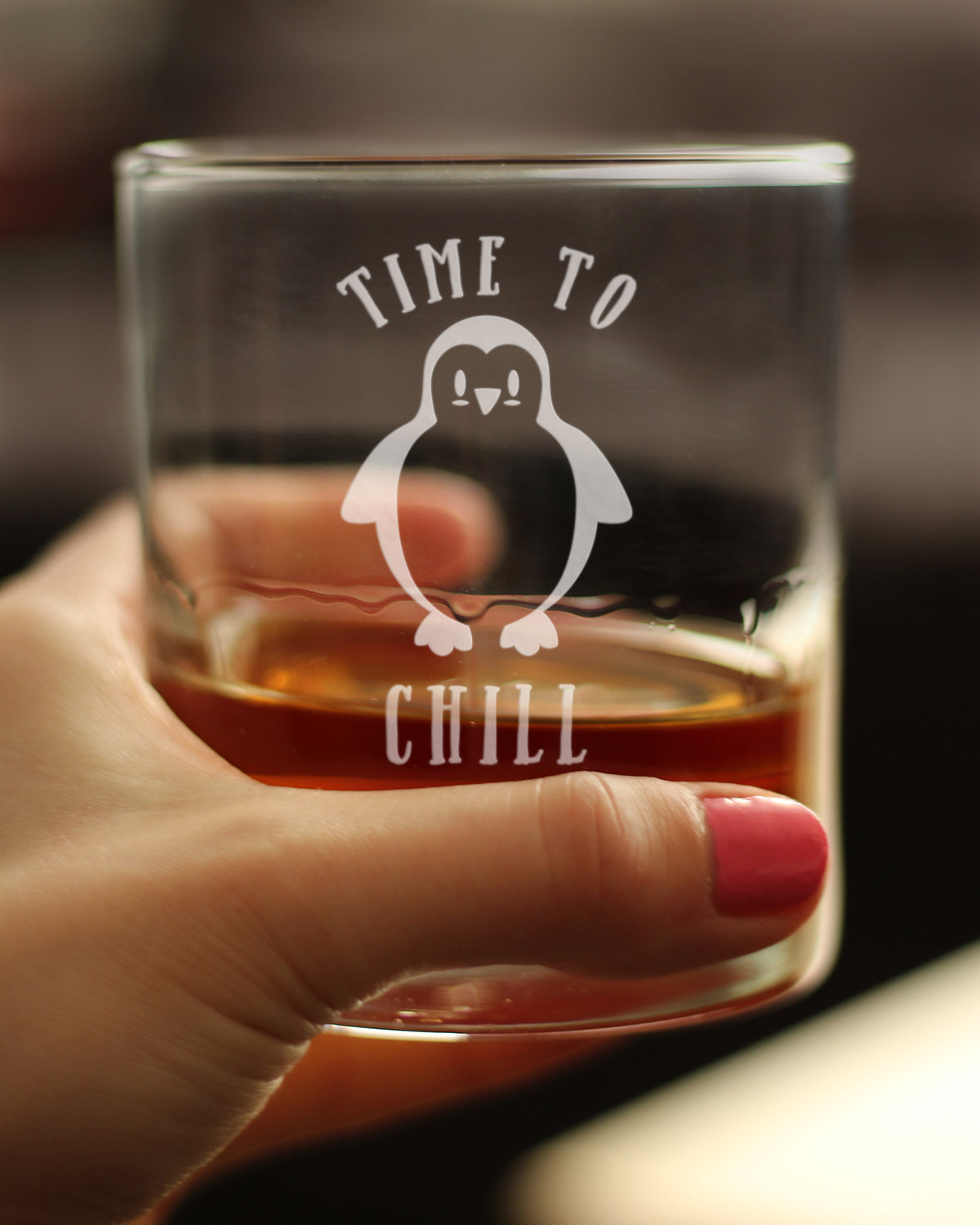 Time to Chill - Funny Cute Penguin Themed Gifts and Decor for Men &amp; Women - Fun Whisky Drinking Tumbler Décor