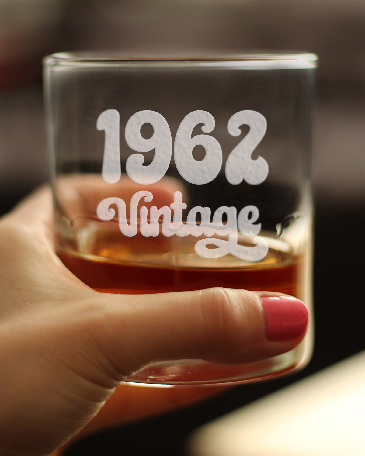 Vintage 1962 - Fun 63rd Birthday Whiskey Rocks Glass Gifts for Men &amp; Women Turning 63 - Retro Whisky Drinking Tumbler