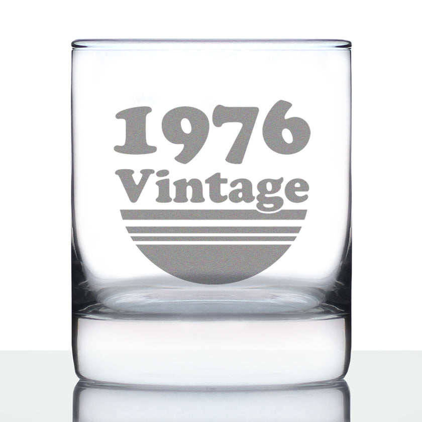Vintage 1976 - Fun 50th Birthday Whiskey Rocks Glass Gifts for Men & Women Turning 50 - Retro Whisky Drinking Tumbler
