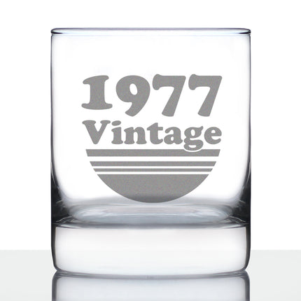 Vintage 1977 - Fun 49th Birthday Whiskey Rocks Glass Gifts for Men & Women Turning 49 - Retro Whisky Drinking Tumbler