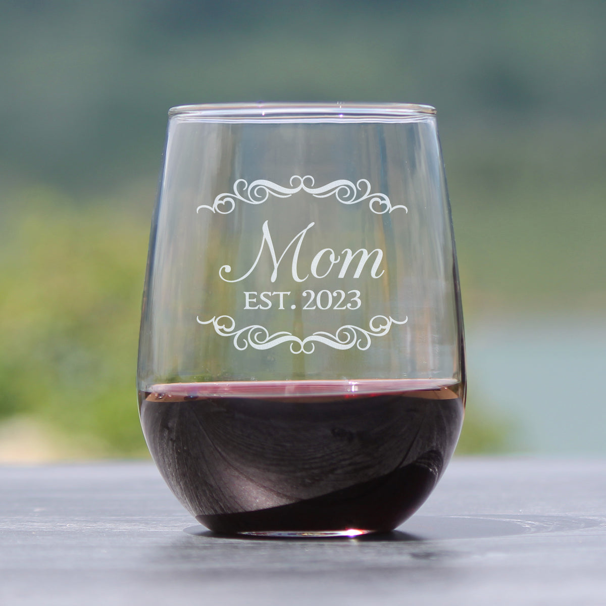 Mom Est. 2023 - Decorative - 17 Ounce Stemless Wine Glass