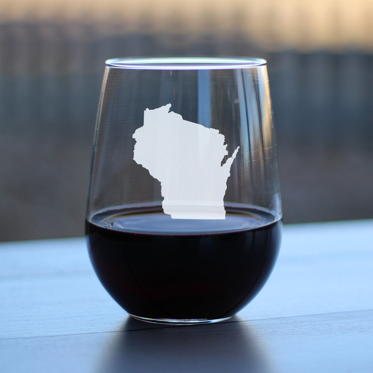 Wisconsin State Outline Stemless Wine Glass - State Themed Drinking Decor and Gifts for Wisconsinite Women &amp; Men - Large 17 Oz Glasses
